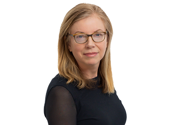 Andrea R. Tokheim Headshot Photo