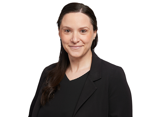 Amy R. Dreisiger Headshot Photo