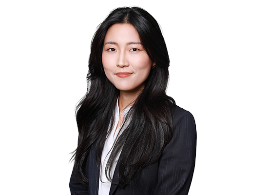 Nati Hyojin Kim Headshot Photo