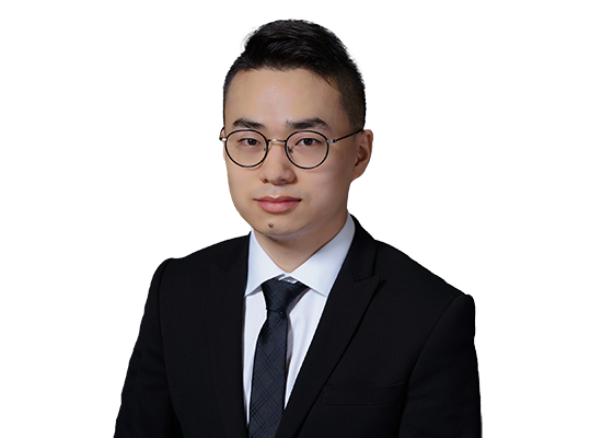 Runtong Gong Headshot Photo