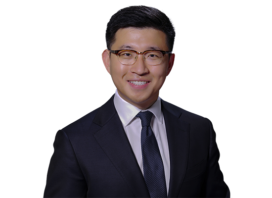 William Y. Ma Headshot Photo