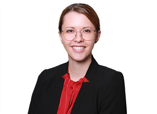 Isabelle K. de Lange Headshot Photo