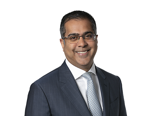 Karan Dinamani Headshot Photo