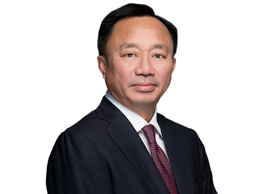 Viet D. Dinh Headshot Photo
